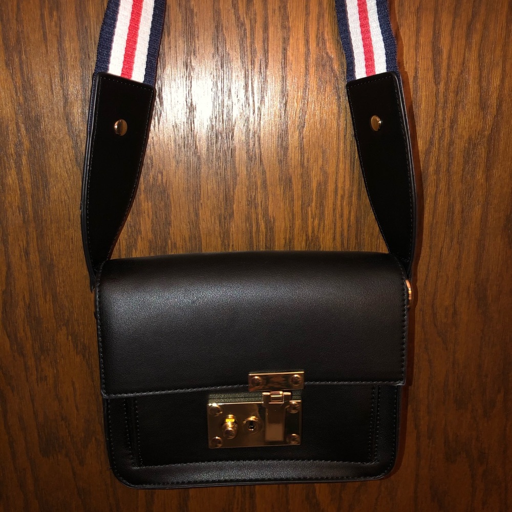 Forever21 Black Crossbody Bag